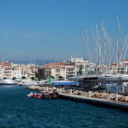Apartamentos Port Камбрильс Экстерьер фото