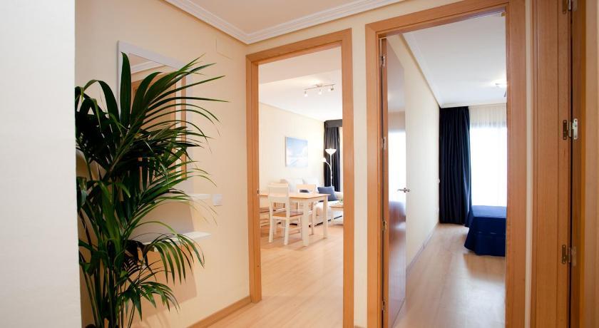 Apartamentos Port Камбрильс Экстерьер фото